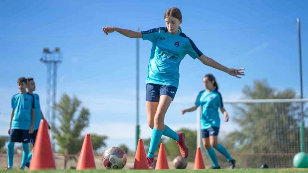 Women's soccer in Spain and at Casvi Football Academy